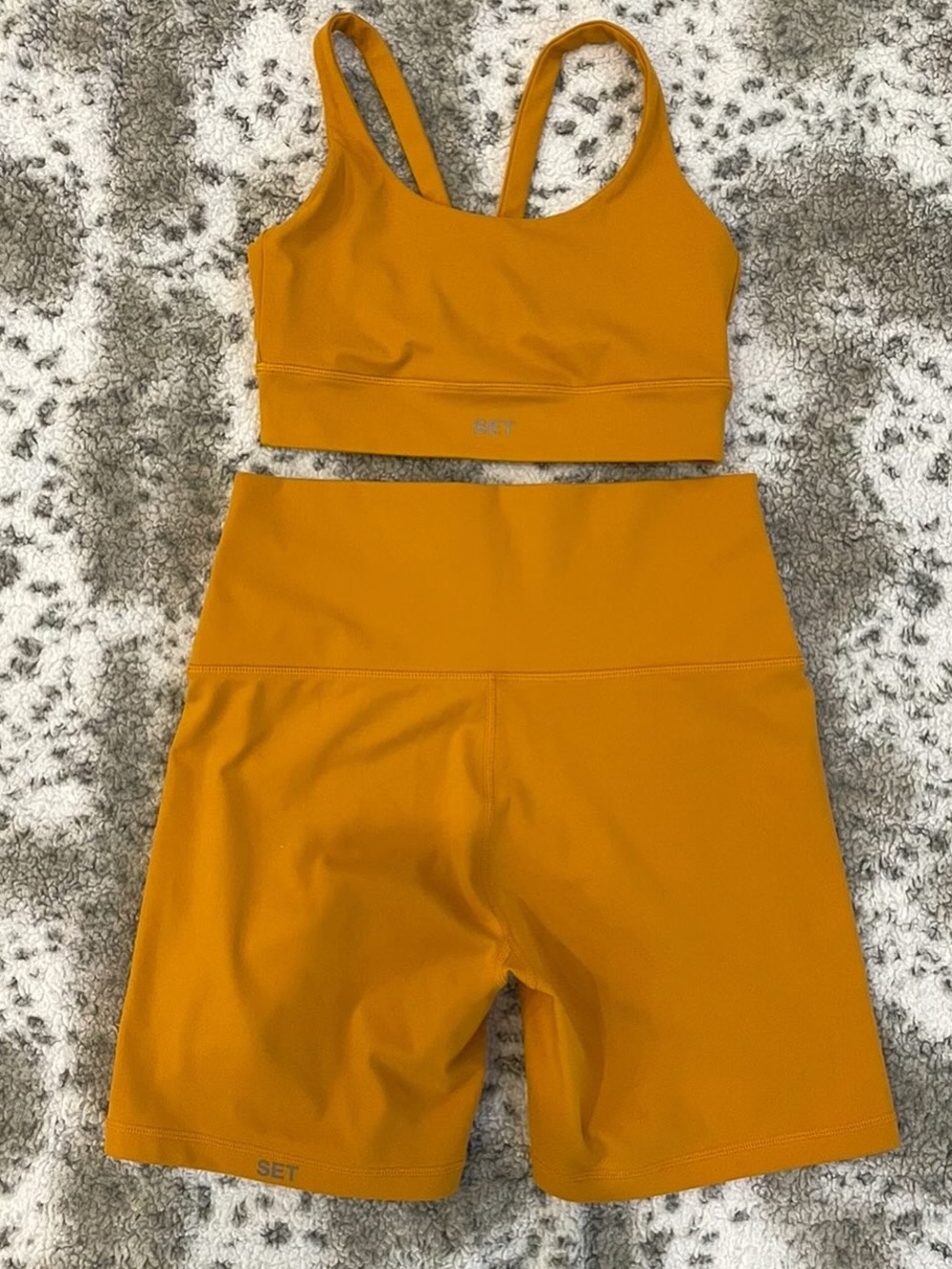 SET active workout set - Picture 2 of 4